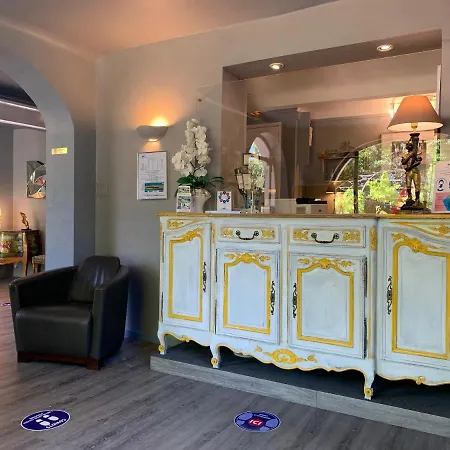 Отель Le Pre Catelan Жуан-ле-Пен