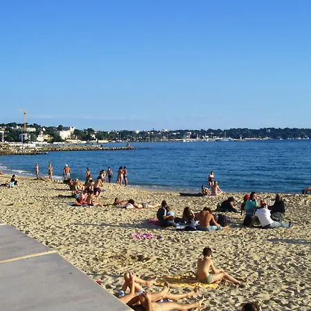 Le Pre Catelan Отель 3*